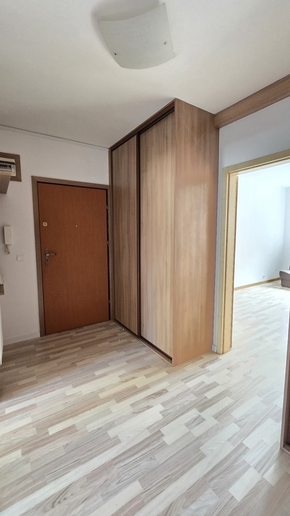 Rozkładowe 3 pokojowe mieszkanie z balkonem (12)
