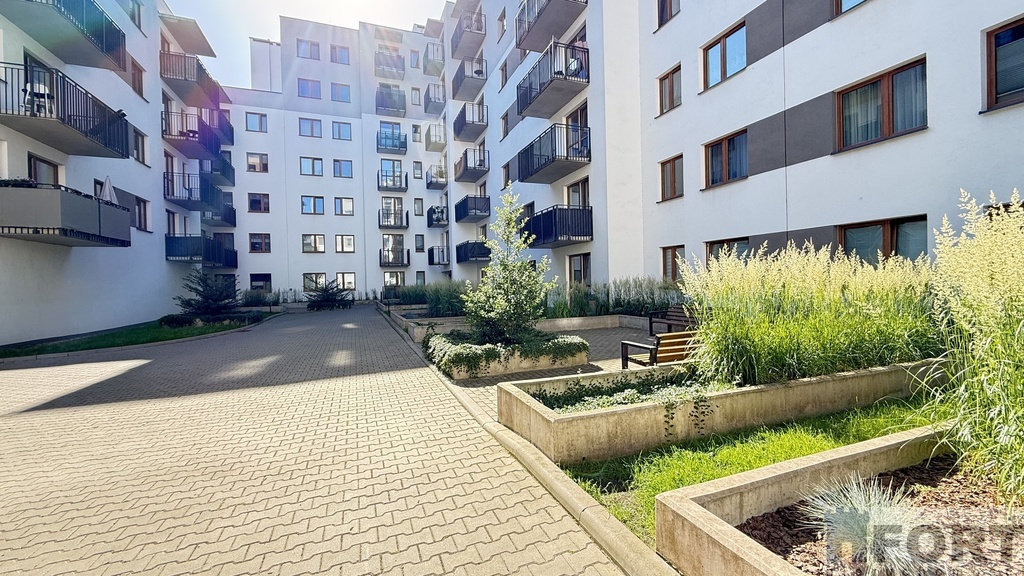 Sowińskiego, 2 pokojowe na 1 piętrze z garażem (14)