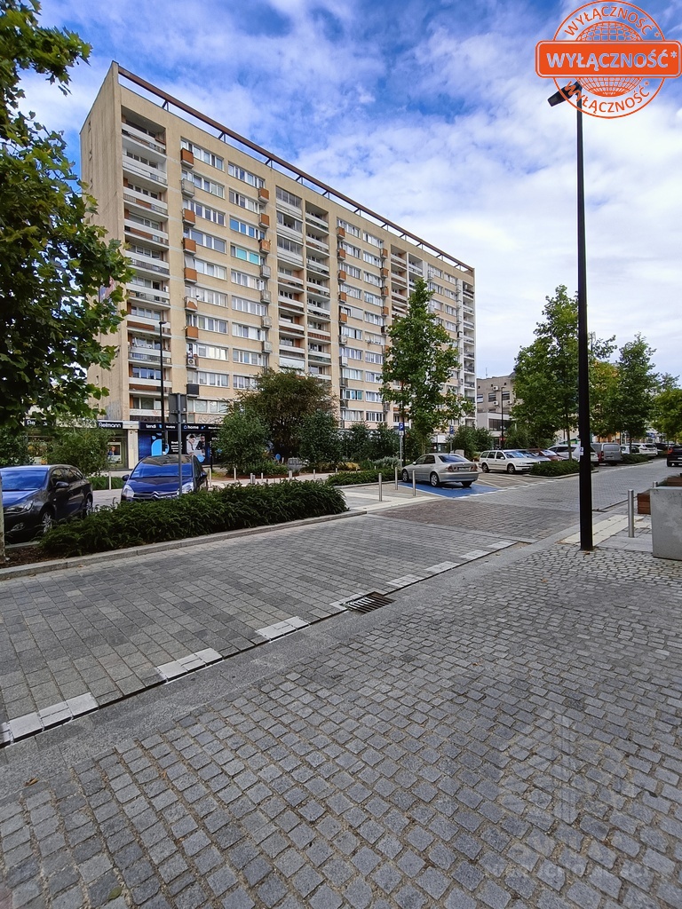 2 pokoje | Balkon | 10 piętro | Al. Woj. Polskiego (10)