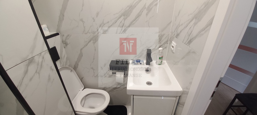 WYNAJMĘ KAWALERKĘ 32 M2 NA OŚ. KALINY (13)
