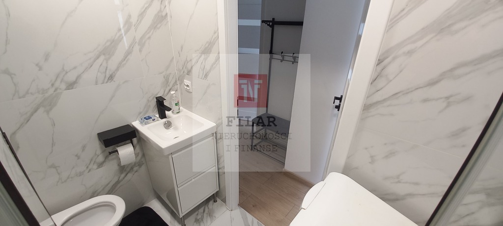 WYNAJMĘ KAWALERKĘ 32 M2 NA OŚ. KALINY (14)