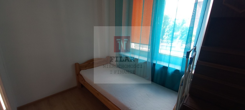 WYNAJMĘ 3 POK. MIESZKANIE W CENTRUM NA 1 PIĘTRZE (15)