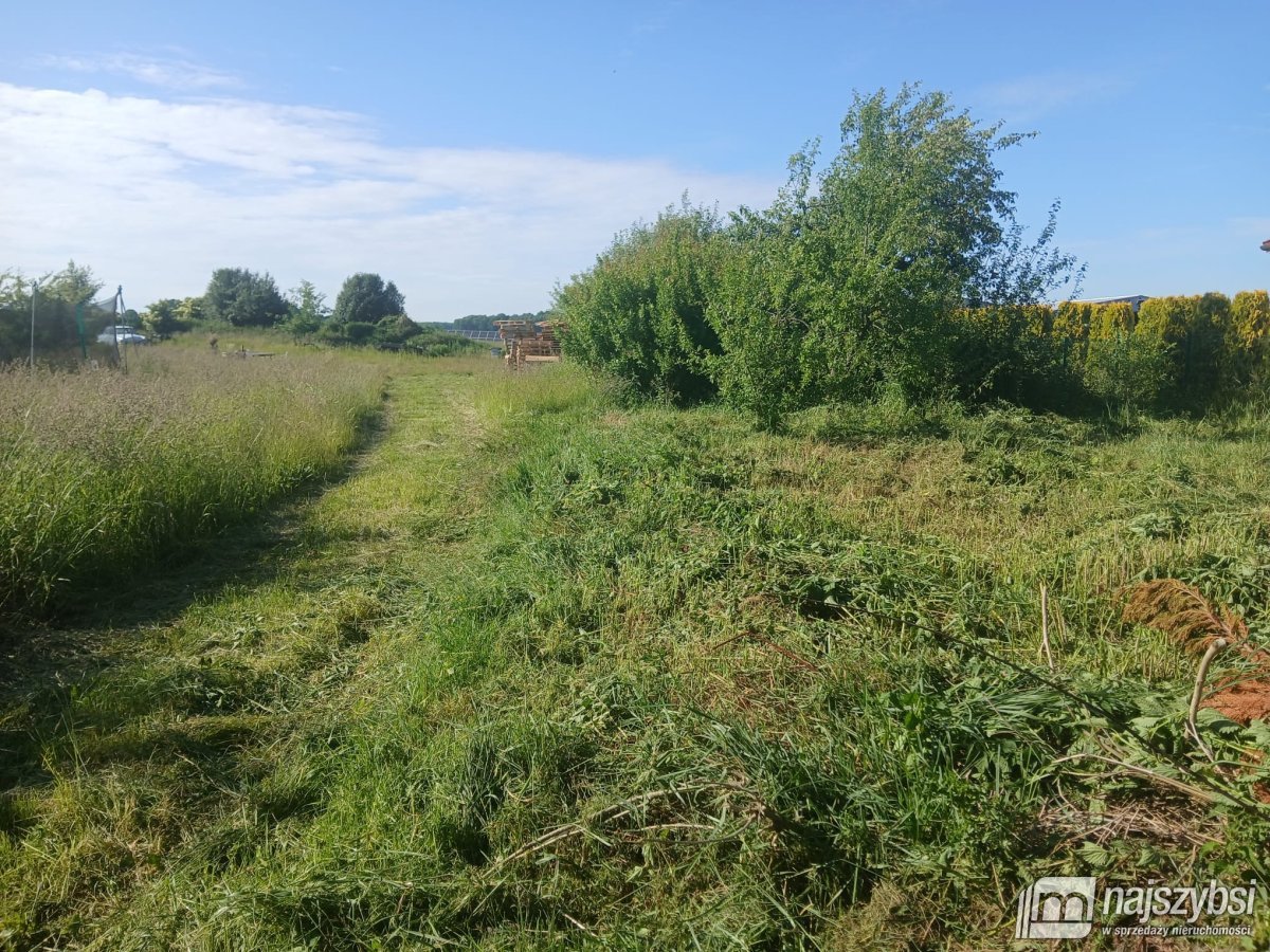 BŁĄDKOWO-DOM  BLIŻNIACZY Z WYDZILONA DZIAŁKA (5)