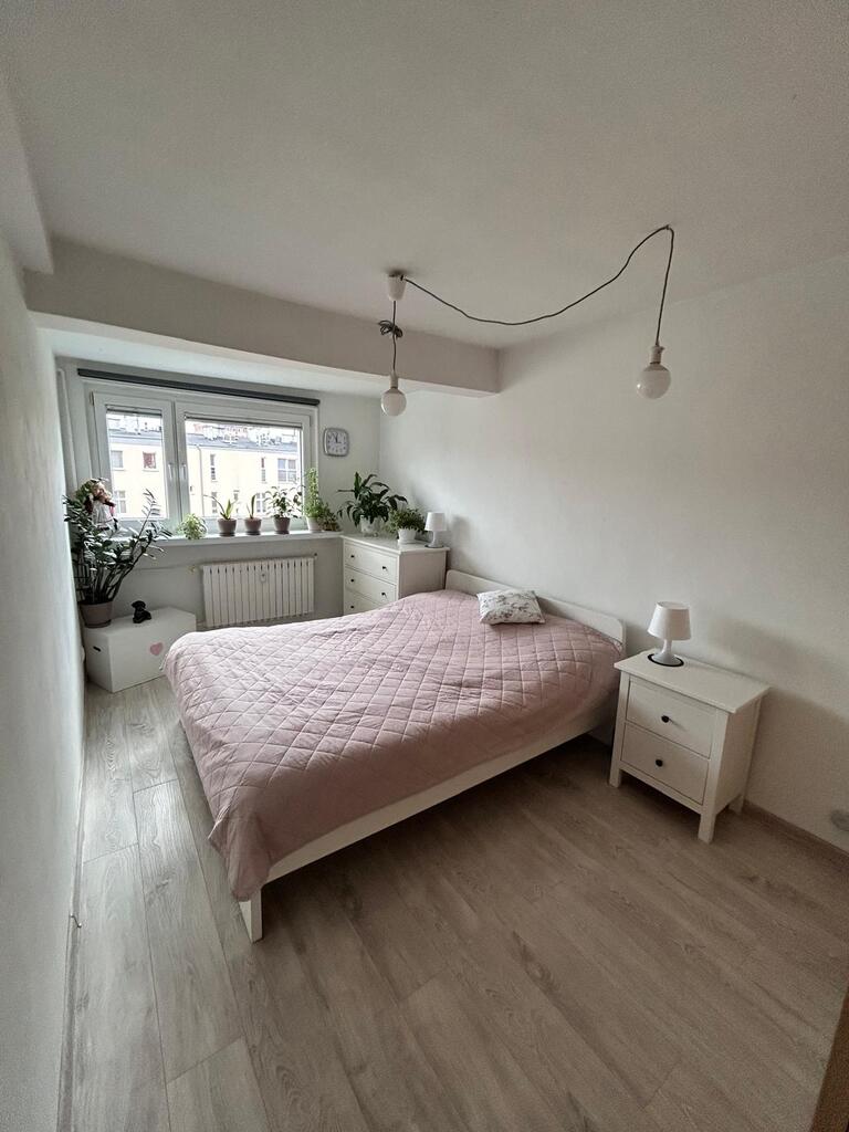 Komfortowe 3 pokoje, ogrzewanie miejskie. (8)