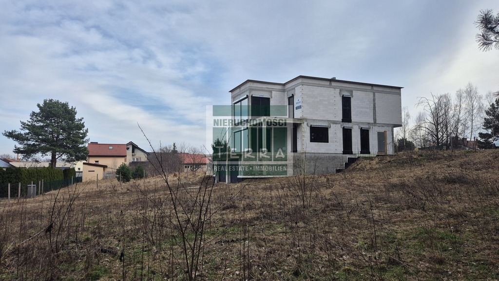 Nowoczesny dom na górce. (6)