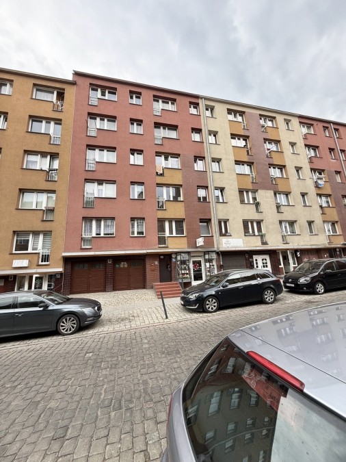 KAWALERKA STARE MIASTO DO REMONTU PARTER (1)