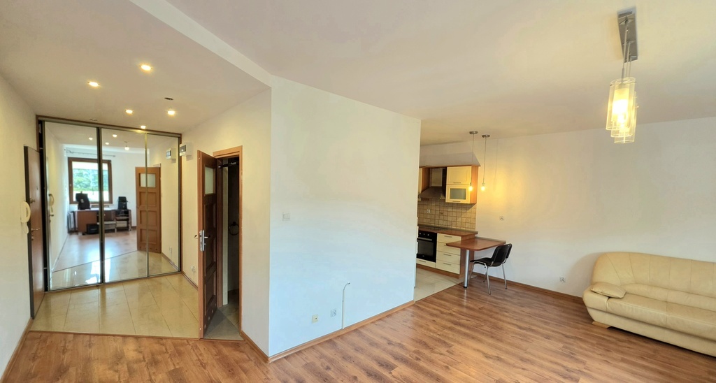 Apartament 3pok. Os. Magnolia 2007 r. I p., winda (7)