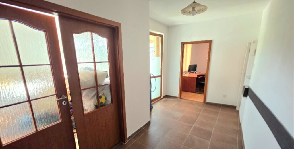 Apartament 3pok. Os. Magnolia 2007 r. I p., winda (11)