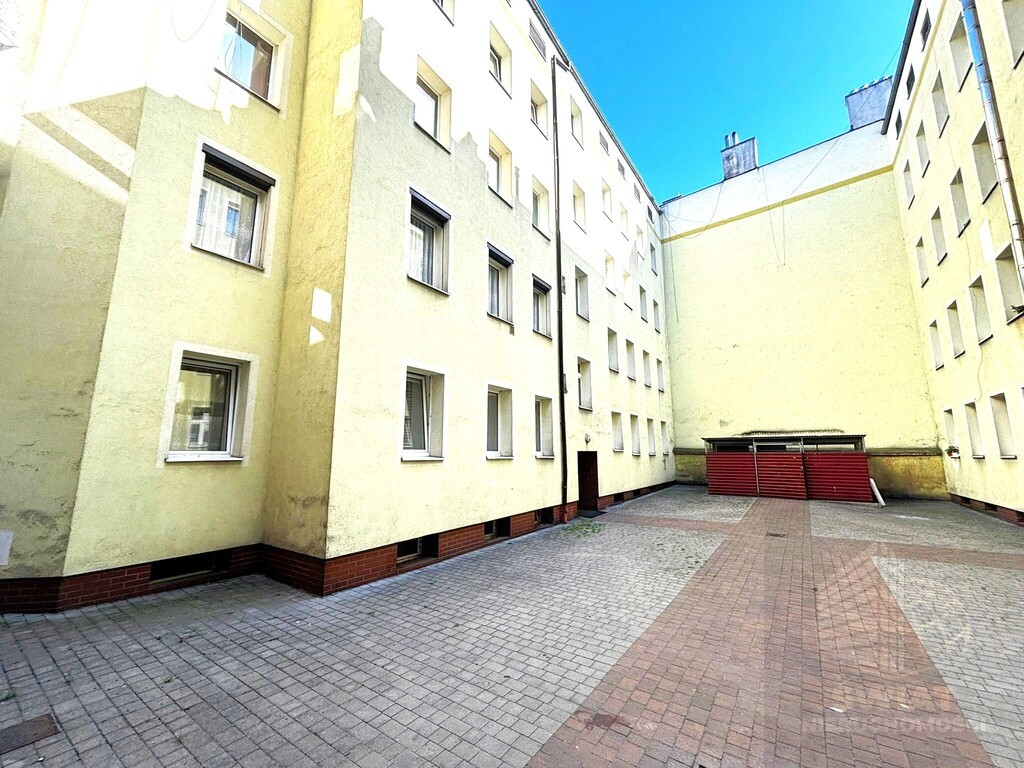 2 pokoje przy Placu Szarych Szeregów (11)