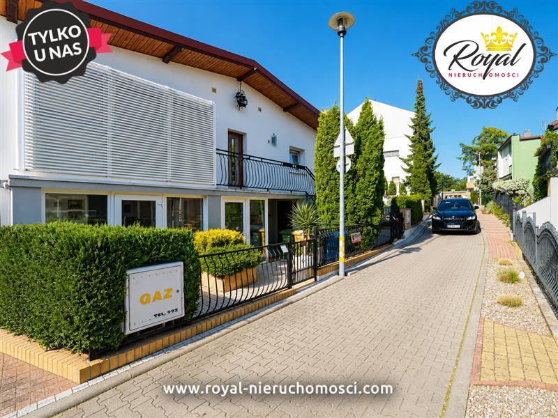 Budynek z 9 apartamentami zaledwie 290 m od morza  (1)