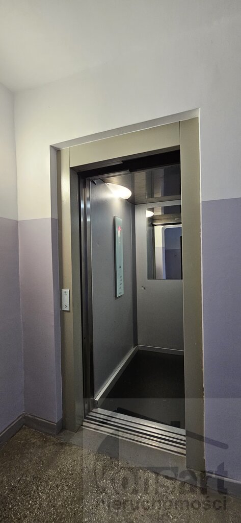 2 pokoje z dużym balkonem ul. Bat. Chłopskich (17)