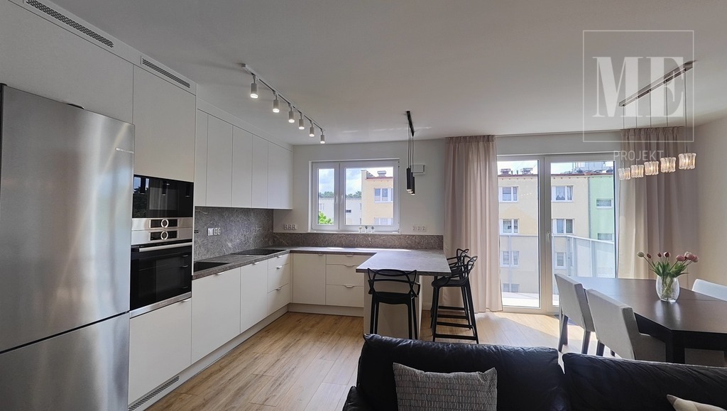 Luksusowy apartament 3 pokoje z balkonem i garażem (3)