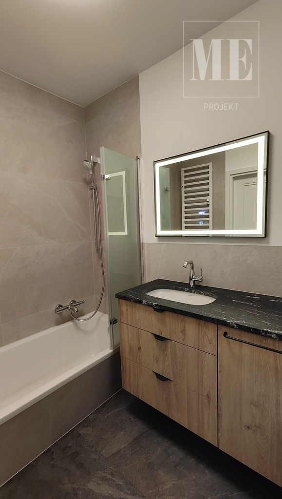 Luksusowy apartament 3 pokoje z balkonem i garażem (9)