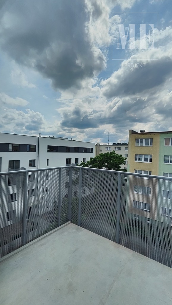 Luksusowy apartament 3 pokoje z balkonem i garażem (11)