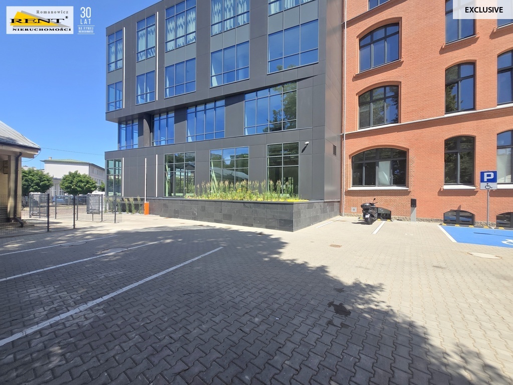 Nowoczesna przestrzeń w budynku klasy A+, parking (16)