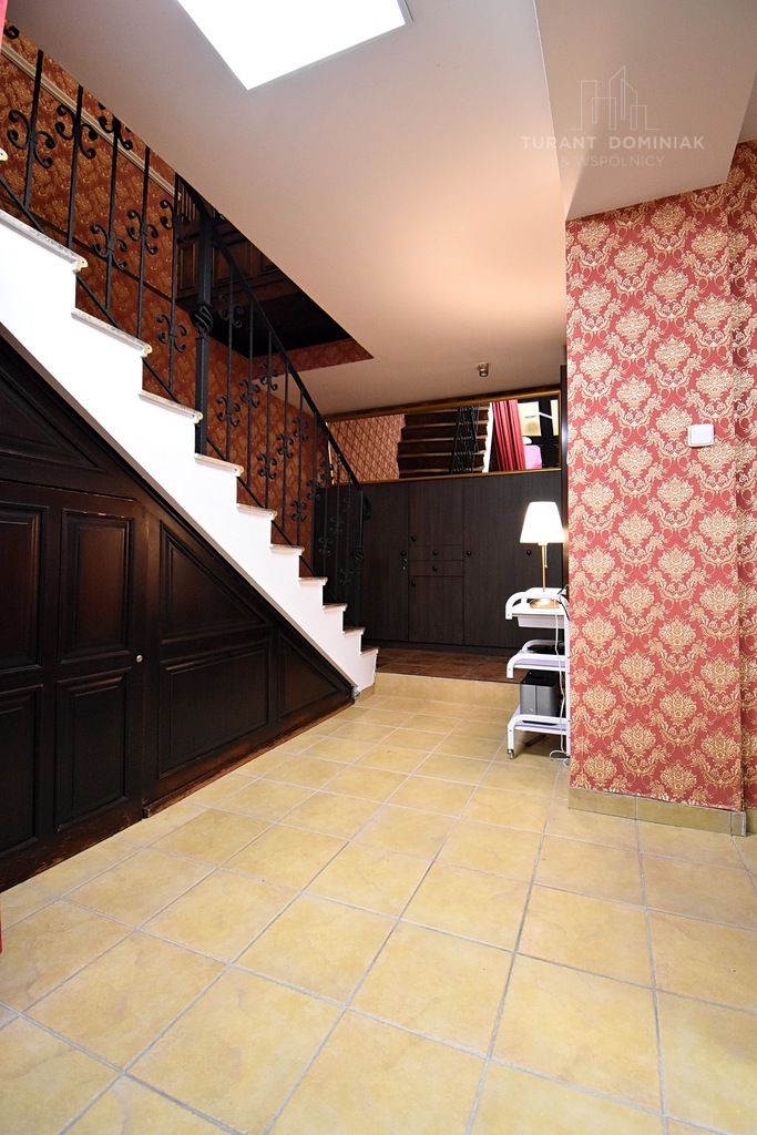 Stylowy lokal usługowy (8)