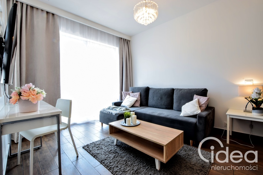 Kawalerka, os. Jarzębinowe + balkon (2)