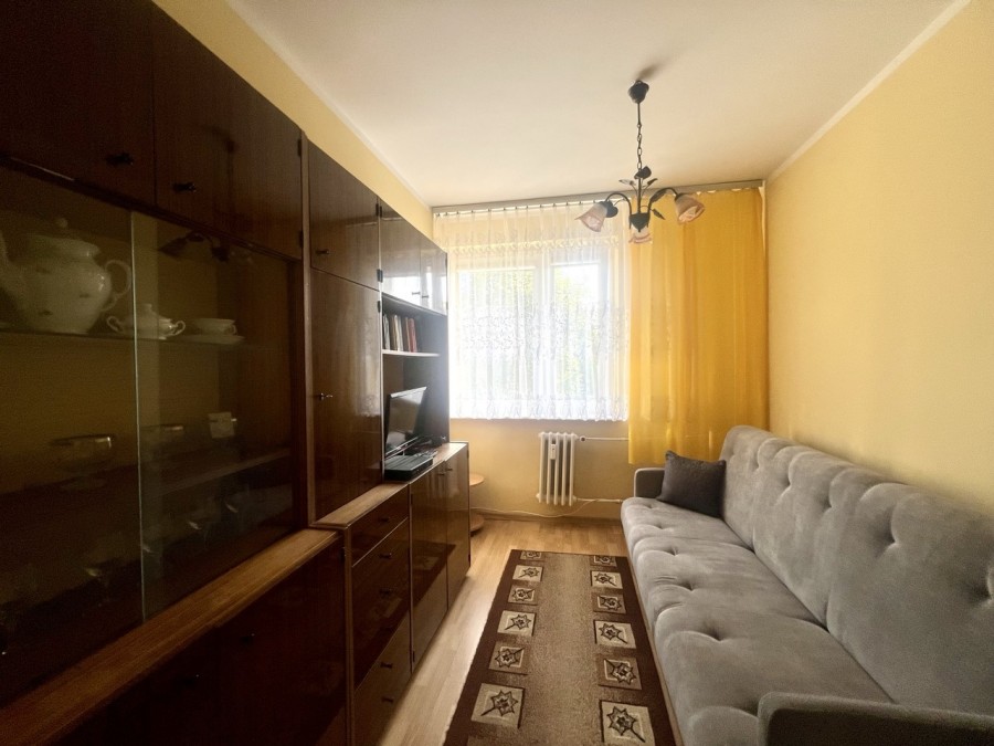 Super Cena. Trzy Pokoje na Zachodzie. Balkon Piwnica (4)