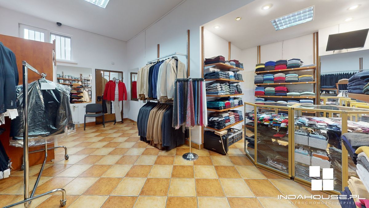 Lokal w Kołobrzegu, Duże witryny. Dobre sąsiedztwo (10)