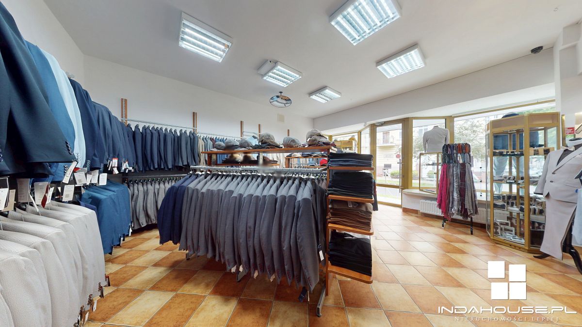 Lokal w Kołobrzegu, Duże witryny. Dobre sąsiedztwo (8)