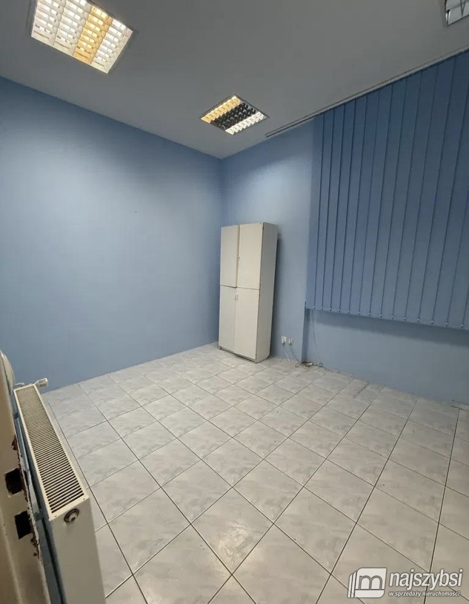 Koszalin-Lokal 88m2 na parterze, idealny na usługi (10)