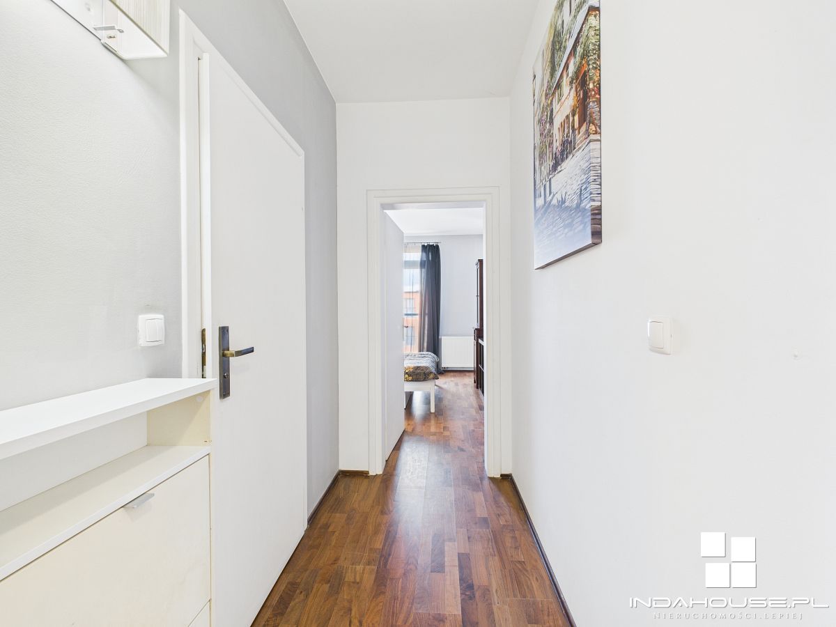 Duży balkon 11 m2 | Spacer 3D | Osiedle strzeżone  (10)