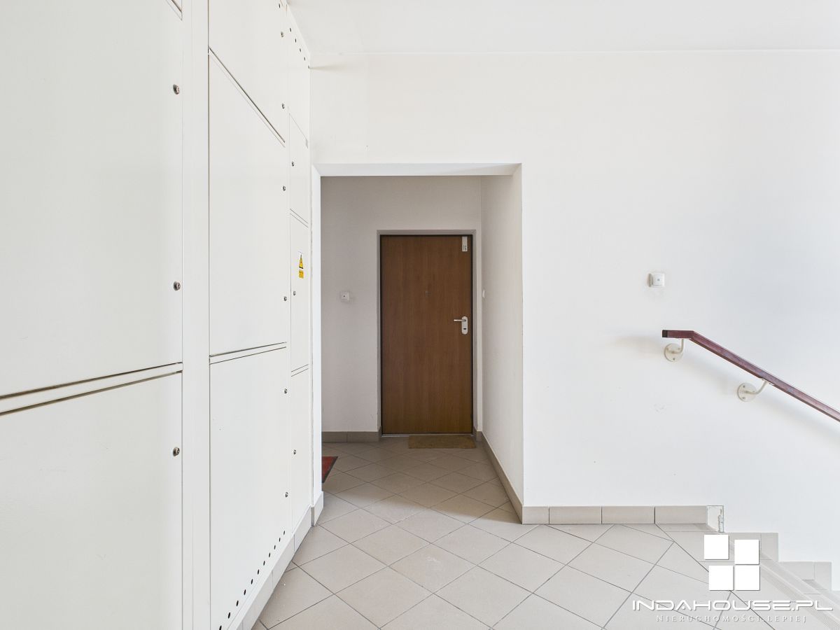 Duży balkon 11 m2 | Spacer 3D | Osiedle strzeżone  (17)