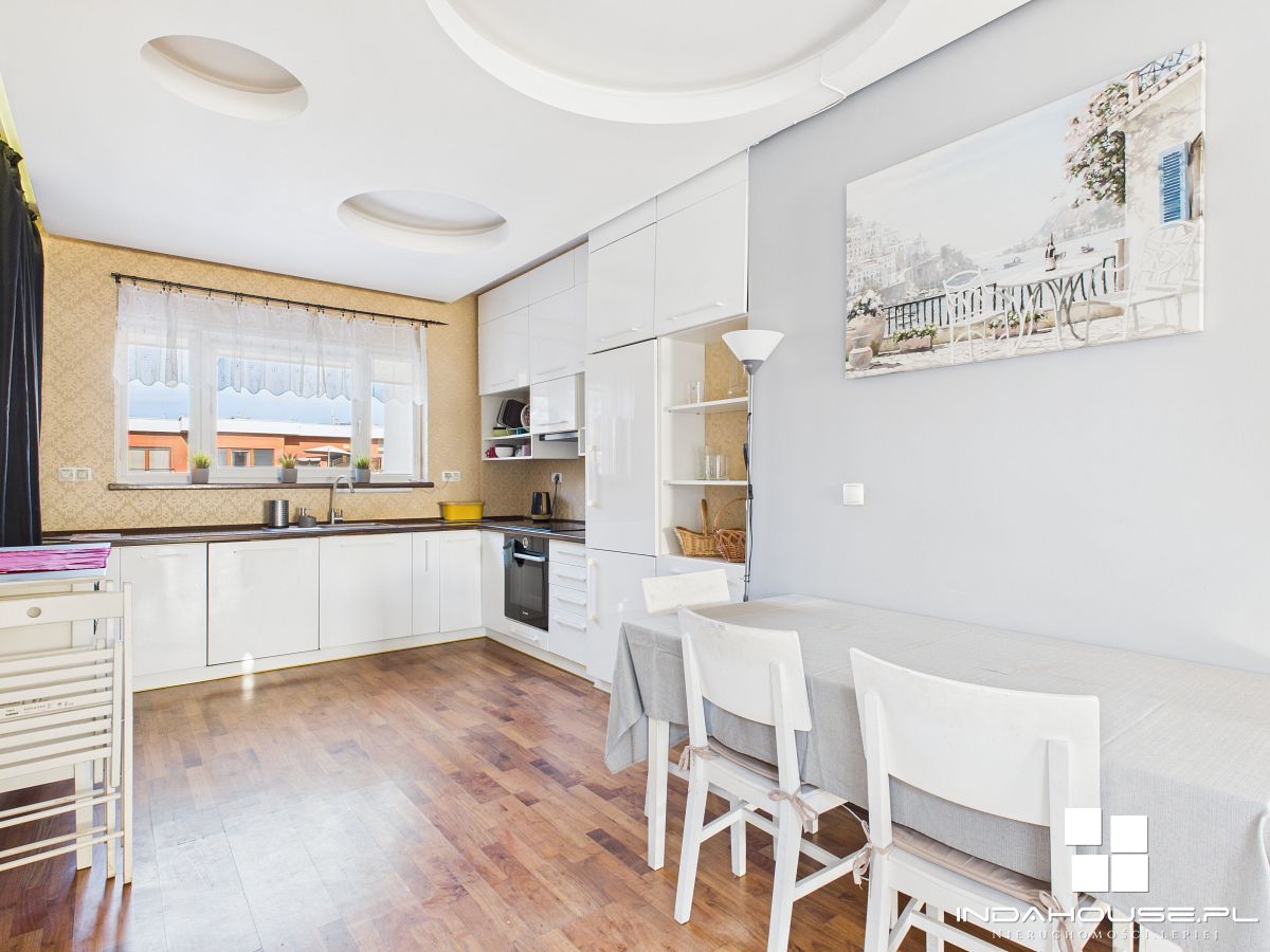 Duży balkon 11 m2 | Spacer 3D | Osiedle strzeżone  (7)