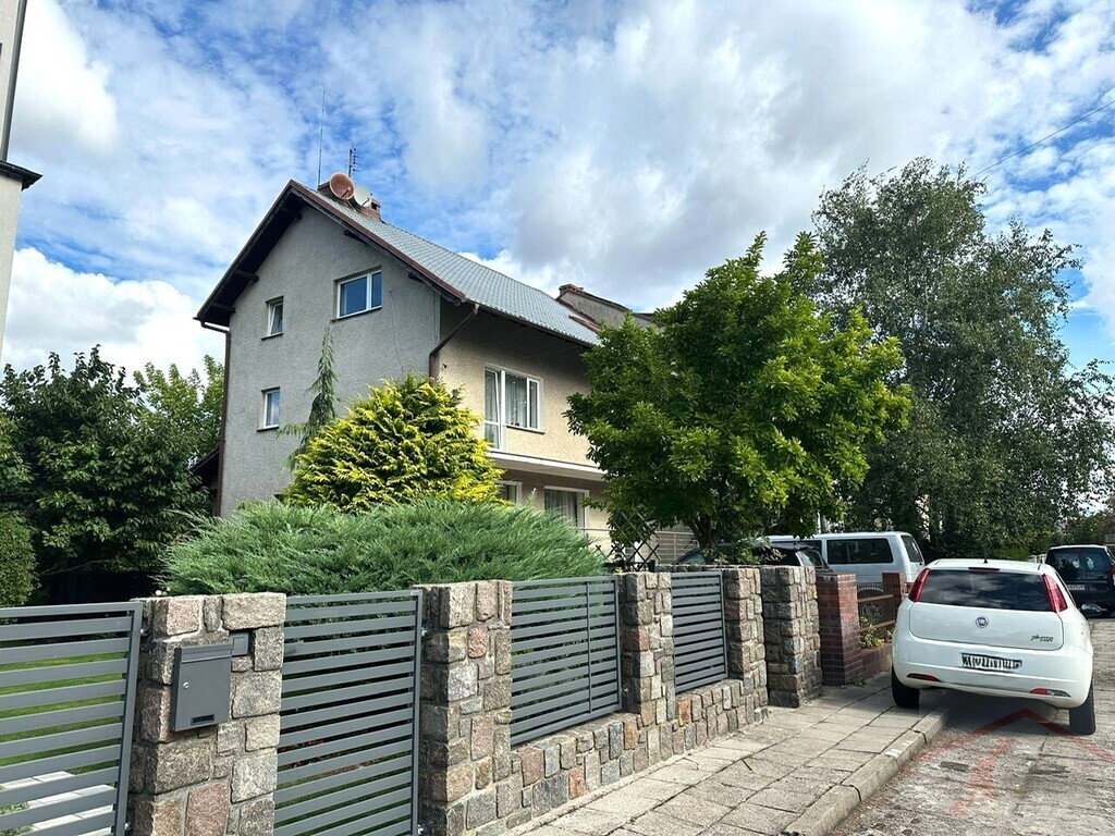 Bliźniak 217 m2 | Gumieńce | Duży potencjał (1)