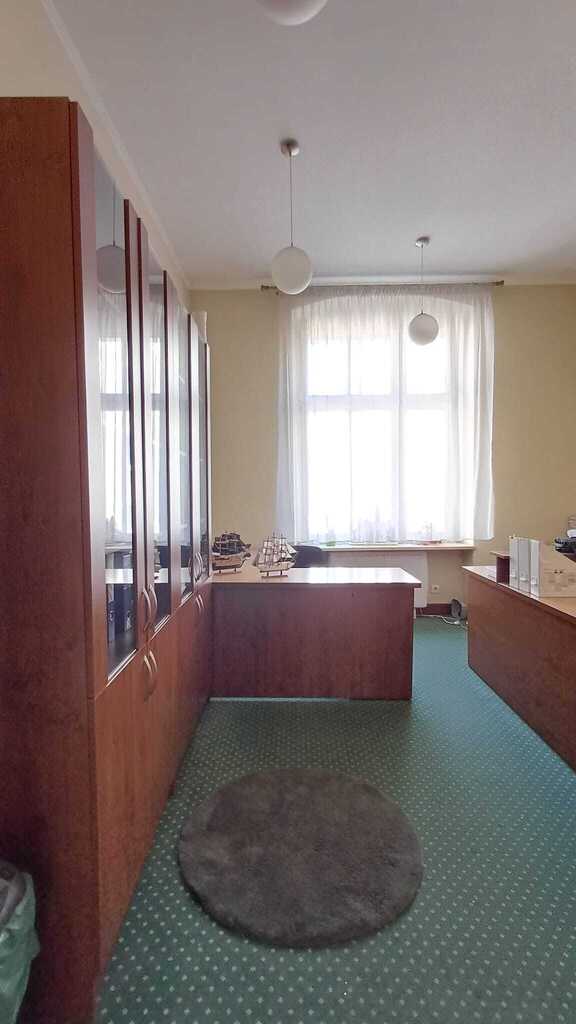 Lokal biurowy o powierzchni 120 mkw do wynajęcia. (5)