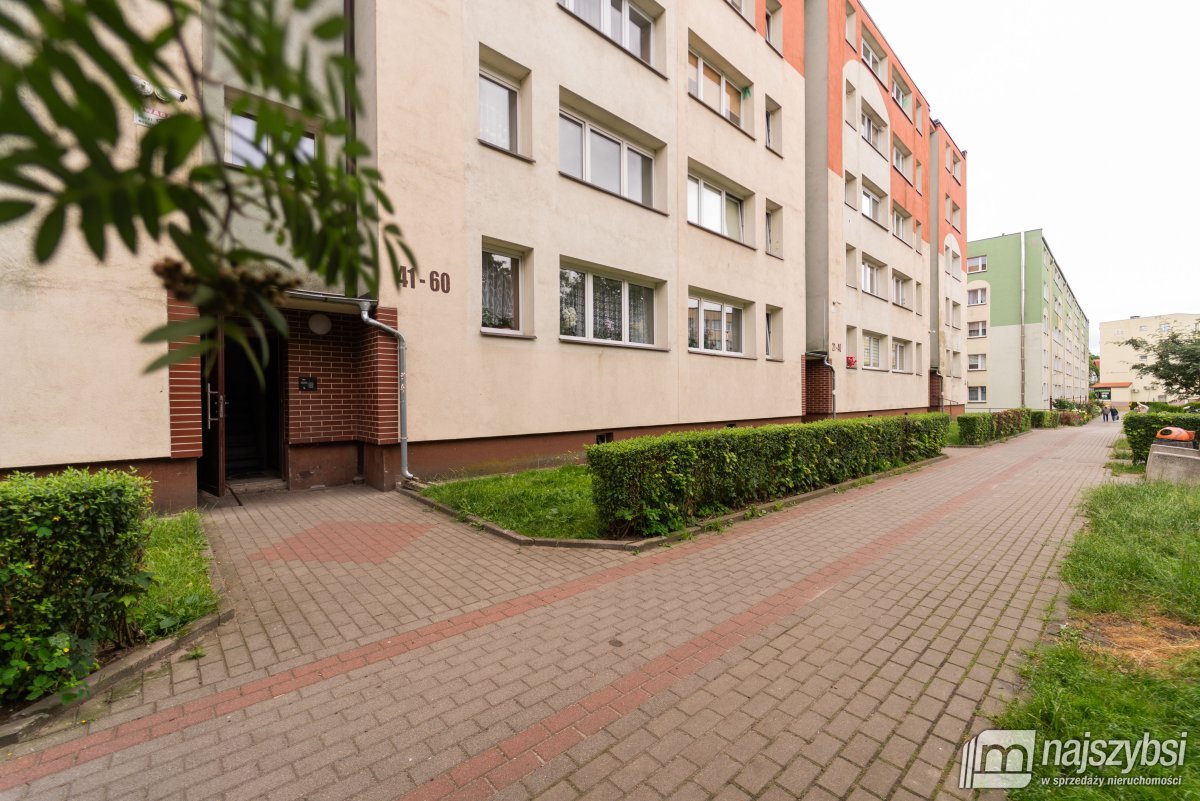 Nowogard- mieszkanie 2 pok. z balkonem, centrum (21)