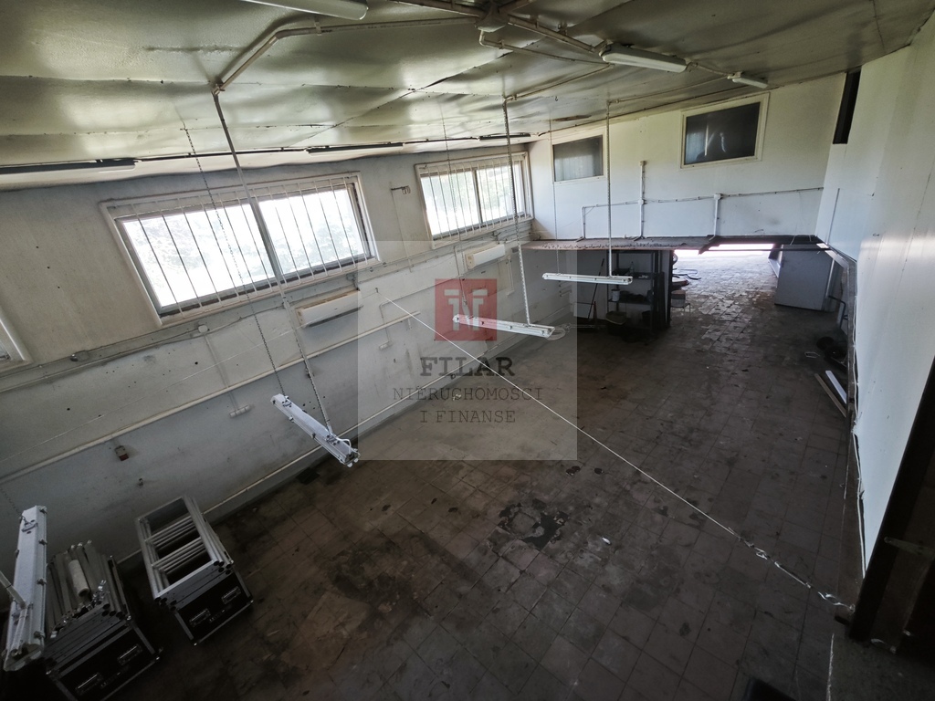 Hala magazynowo-usługowa na wynajem - 250m2 (8)