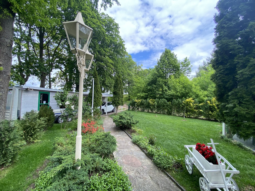 Dom przy lesie i nad jeziorem (15)