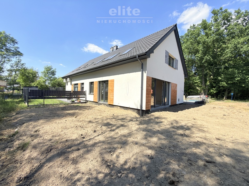 Bliźniak 4 Pok  duży ogród 800m2  + garaż 27m2 (2)