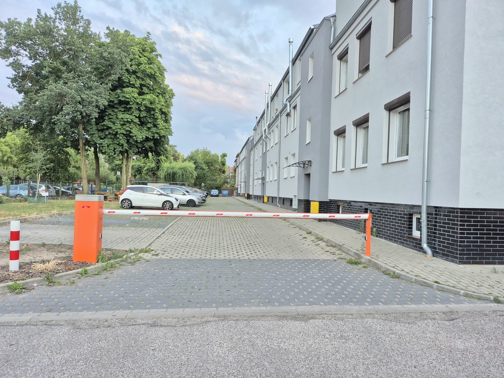 Okazja! Mieszkanie 4 pokoje Police! (14)
