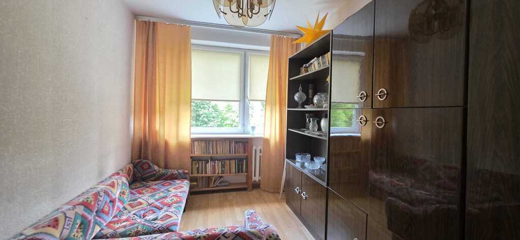3 pokoje os. Zawadzkiego (3)