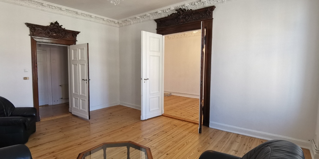 Apartament ze sztukaterią w centrum, 3 pok, 103m2 (3)
