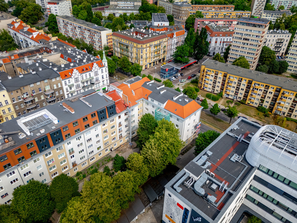 Przytulna kawalerka w centrum z balkonem! (20)