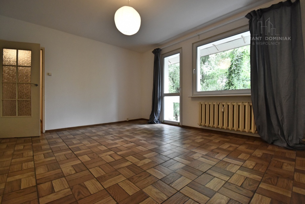 Oddzielne dwa pokoje z balkonem (2)