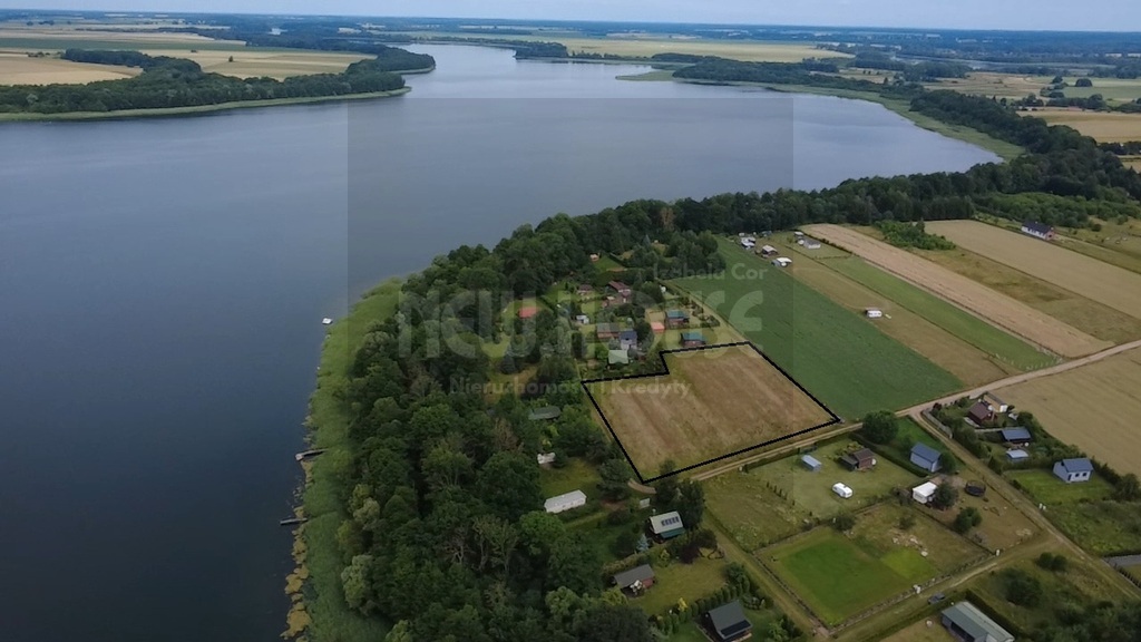 Wyjątkowa działka nad jeziorem Woświn (9)
