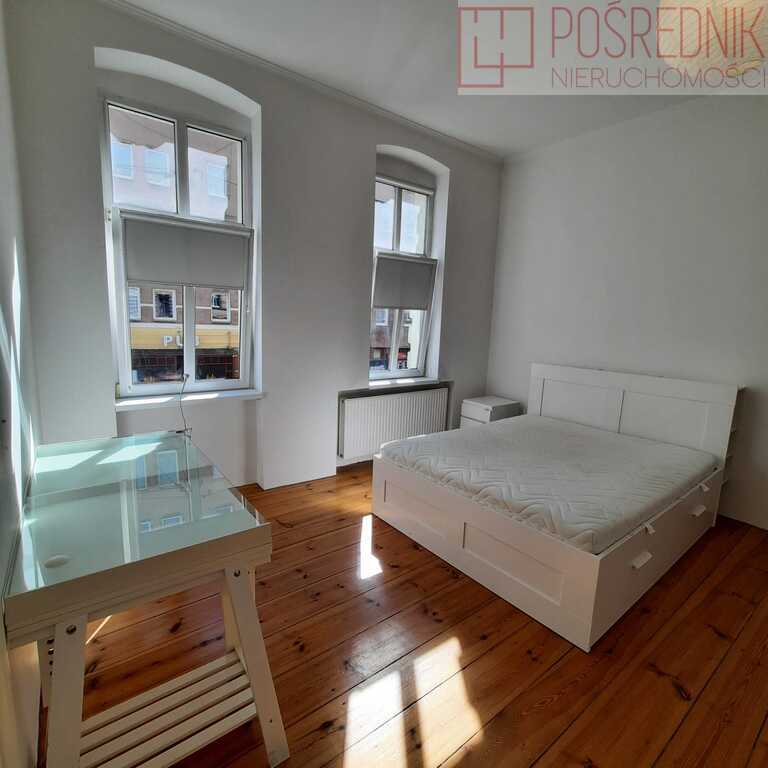 Klimatyczny apartament w samym sercu Szczecina!! (4)