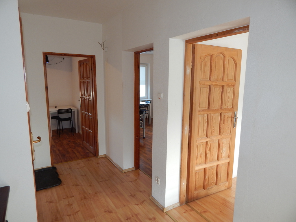 GOTOWIEC INWESTYCYJNY! Dom 250 m2 | 11 pokoi (12)