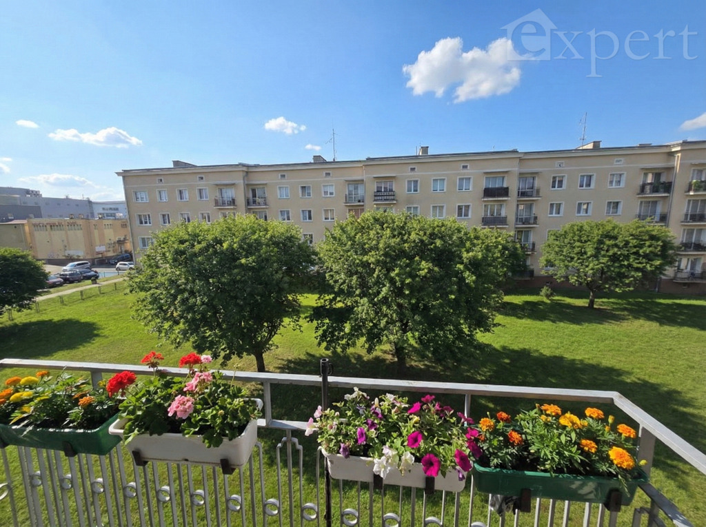 2 pokoje 48,14 m2  balkon, centrum os. Tysiąclecia (1)