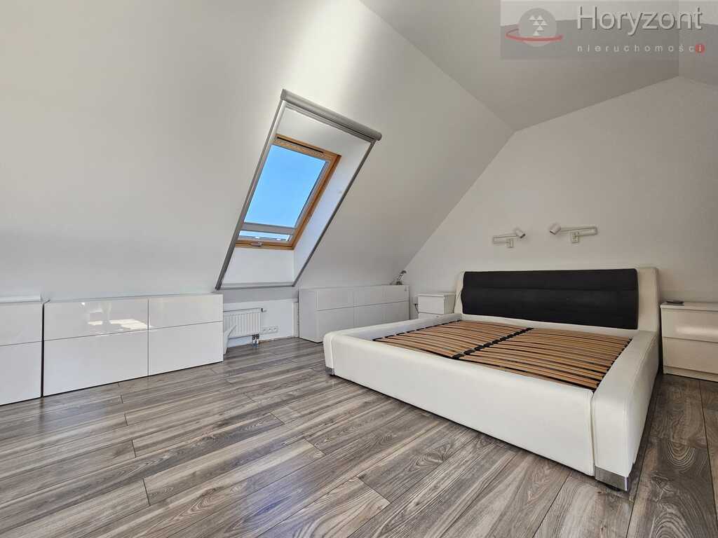 2-poziomowe 70m2, taras 16m2, 2010r. Bezrzecze (9)