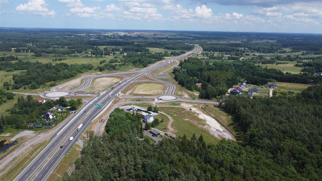 Działka inwestycyjna przy drodze ekspresowej S6 (2)