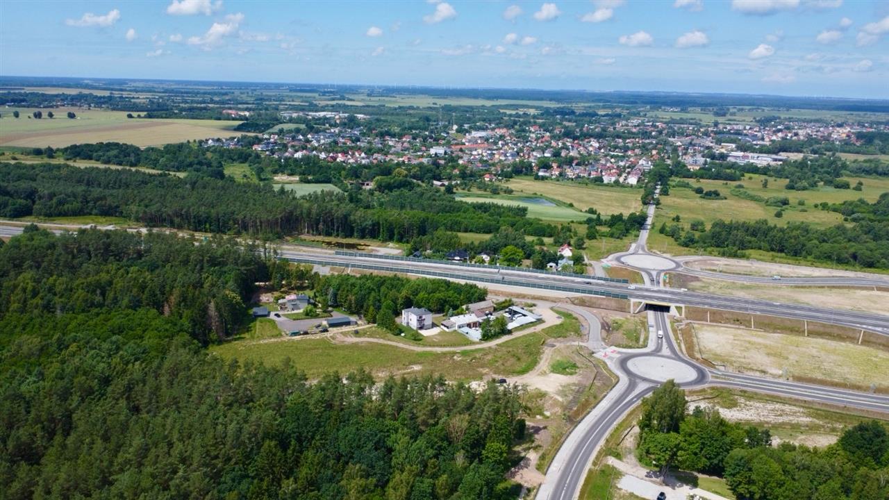 Działka inwestycyjna przy drodze ekspresowej S6 (9)