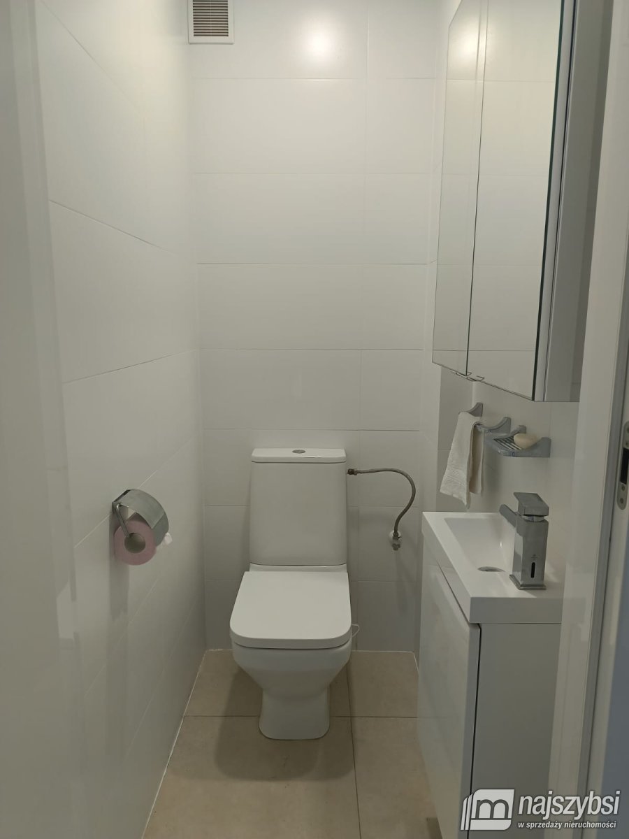 KOŁOBRZEG-  3 POKOJOWE MIESZKANIE W CENTRUM MIASTA (8)