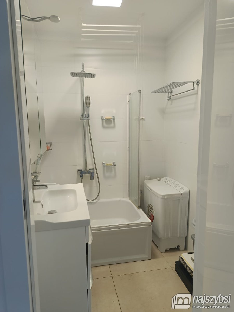 KOŁOBRZEG-  3 POKOJOWE MIESZKANIE W CENTRUM MIASTA (9)