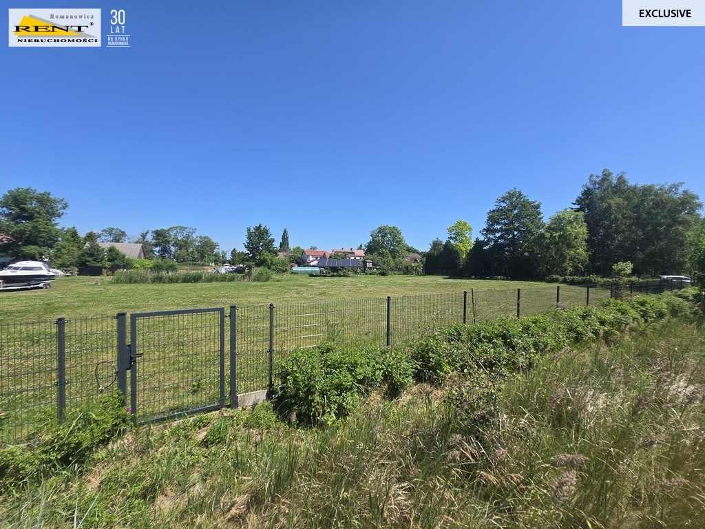 Działka nad wodą wśród zieleni z WZ oraz projektem (13)