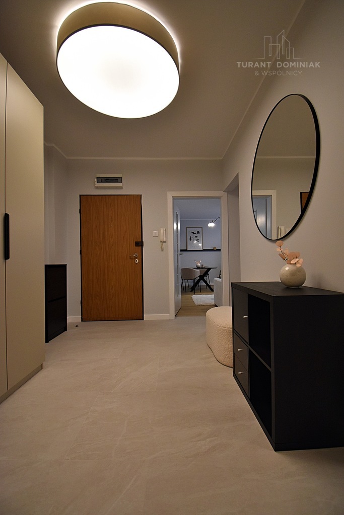 Słoneczny dwupokojowy apartament z balkonem (17)